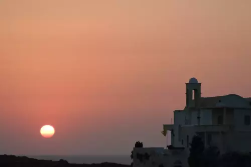 Sonnenuntergang mit Kloster auf Kreta