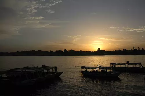 Sonnenuntergang in Luxor